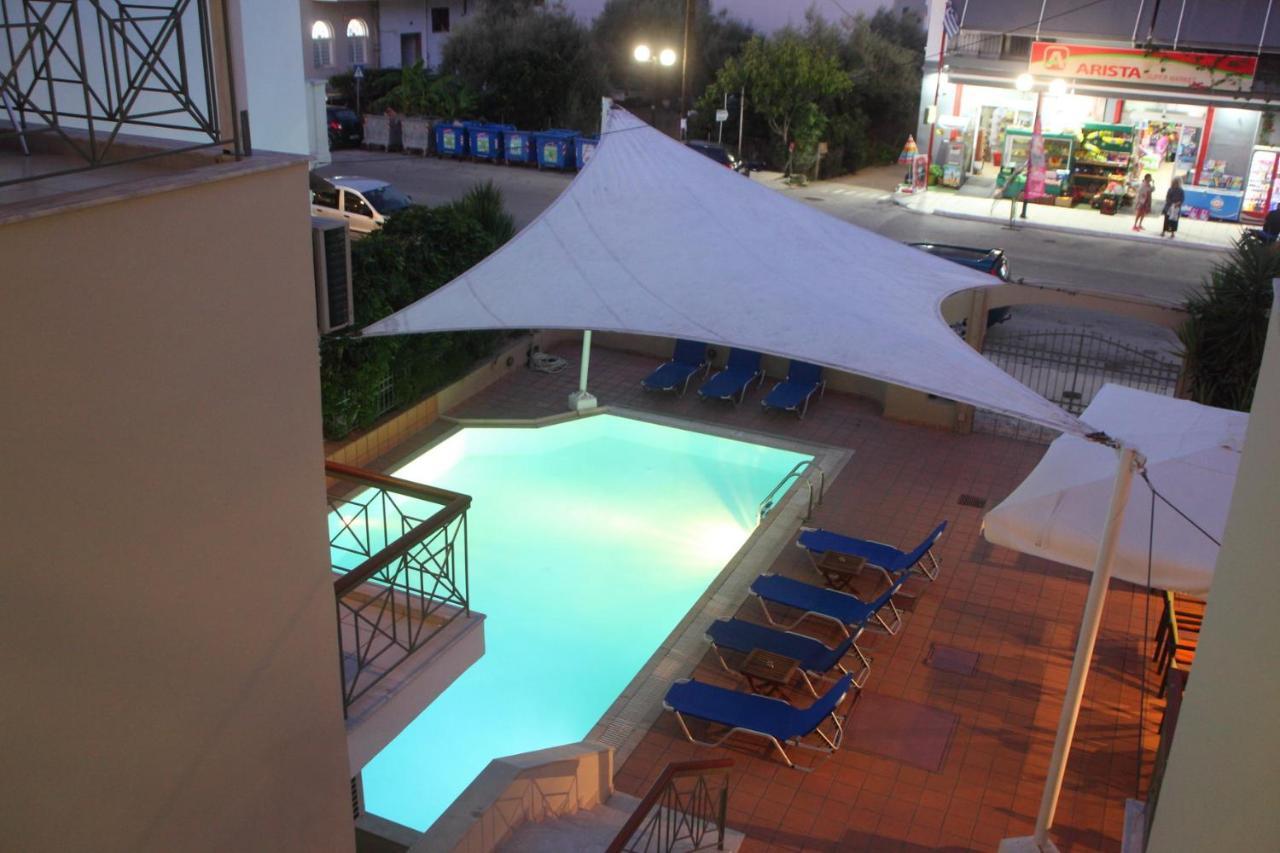 Vicky Apartments Nikiana Esterno foto