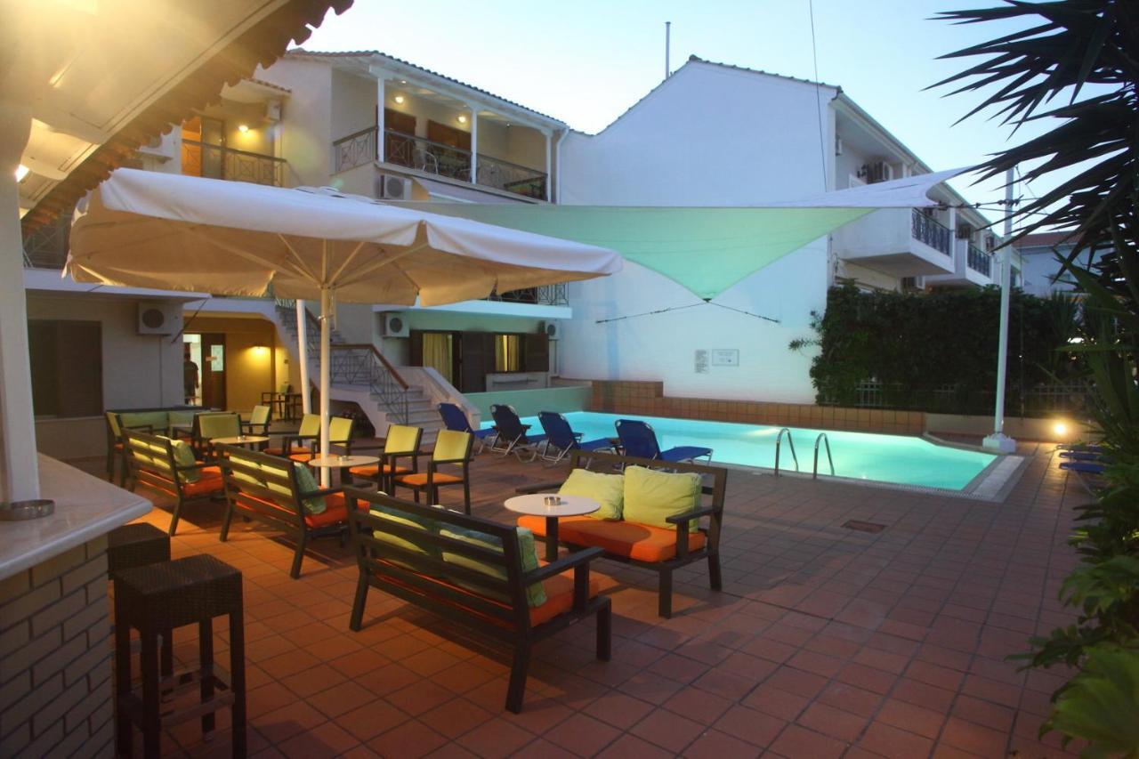 Vicky Apartments Nikiana Esterno foto