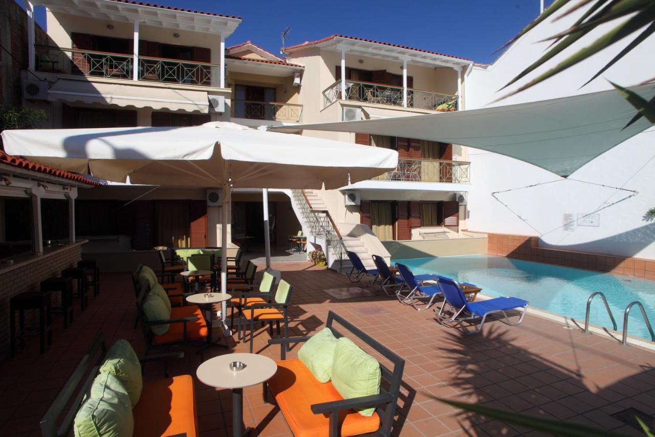 Vicky Apartments Nikiana Esterno foto