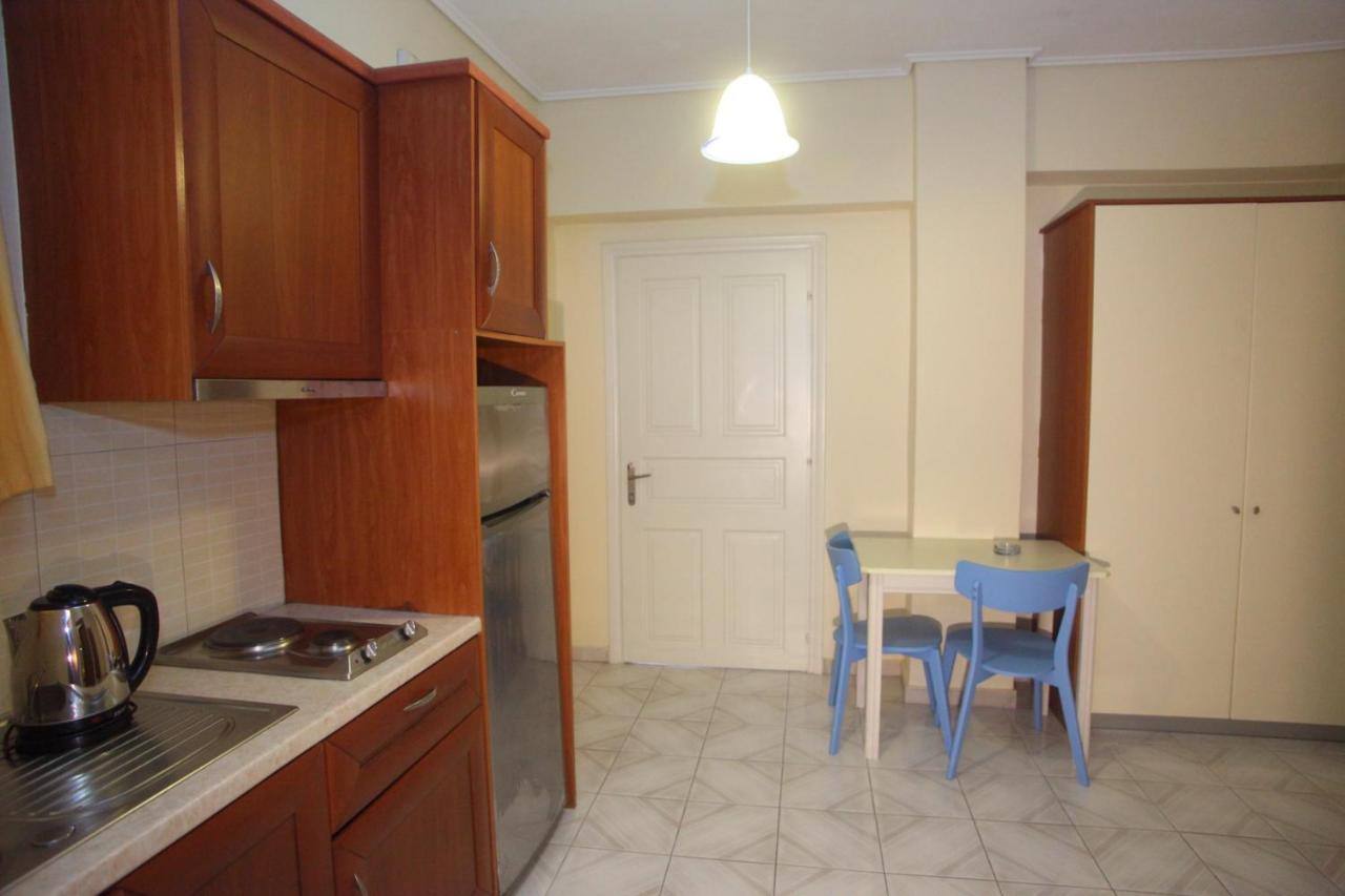 Vicky Apartments Nikiana Esterno foto