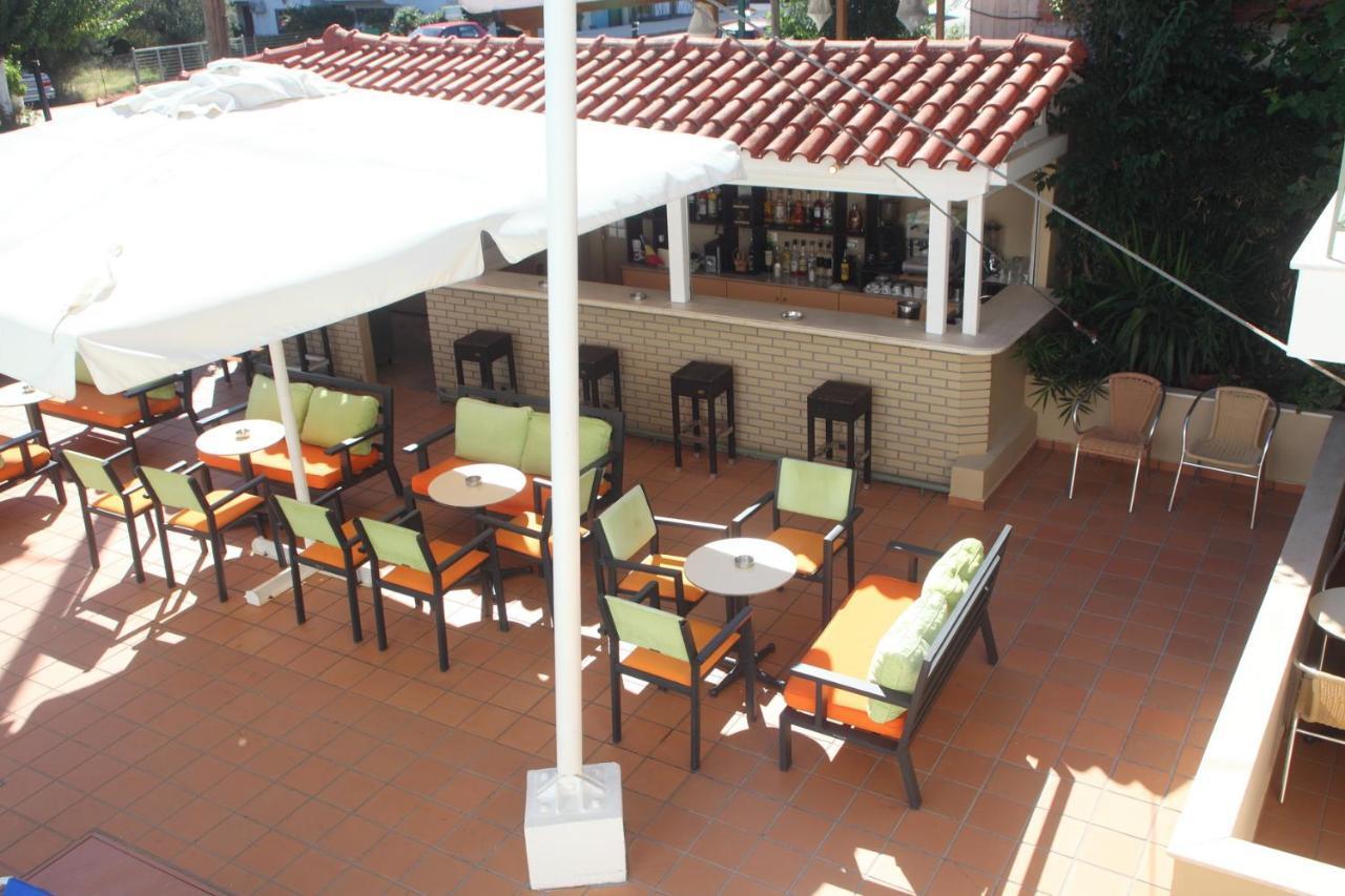 Vicky Apartments Nikiana Esterno foto