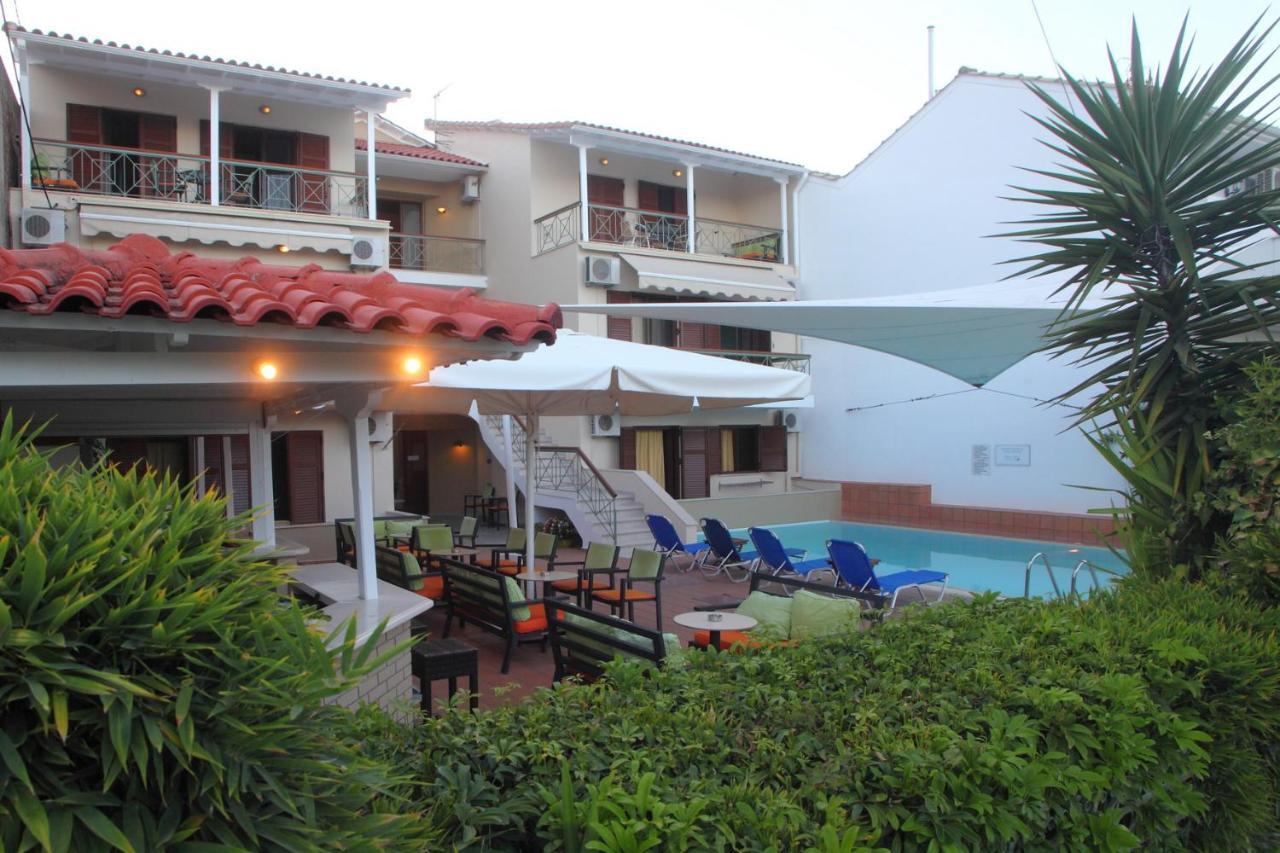 Vicky Apartments Nikiana Esterno foto